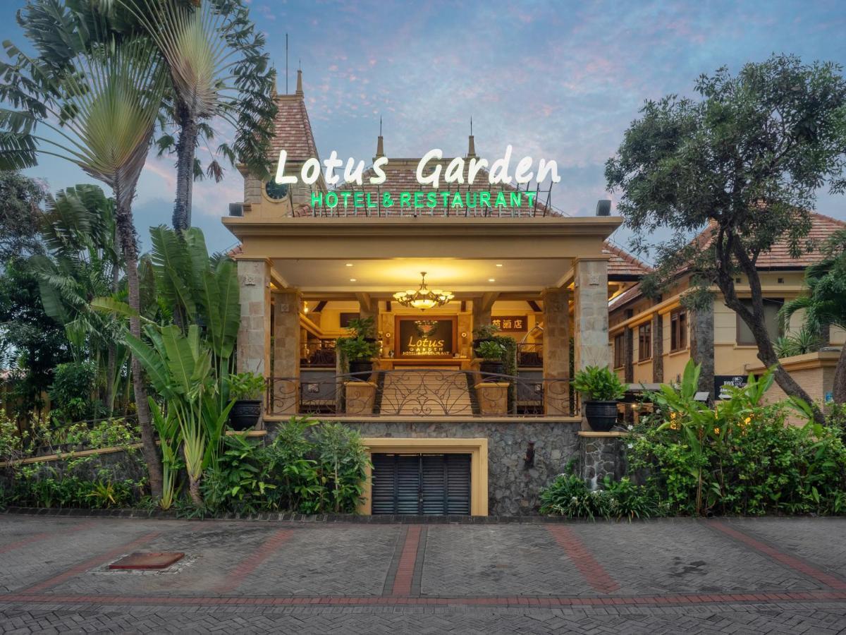 Lotus Garden Hotel Kediri  Ngoại thất bức ảnh