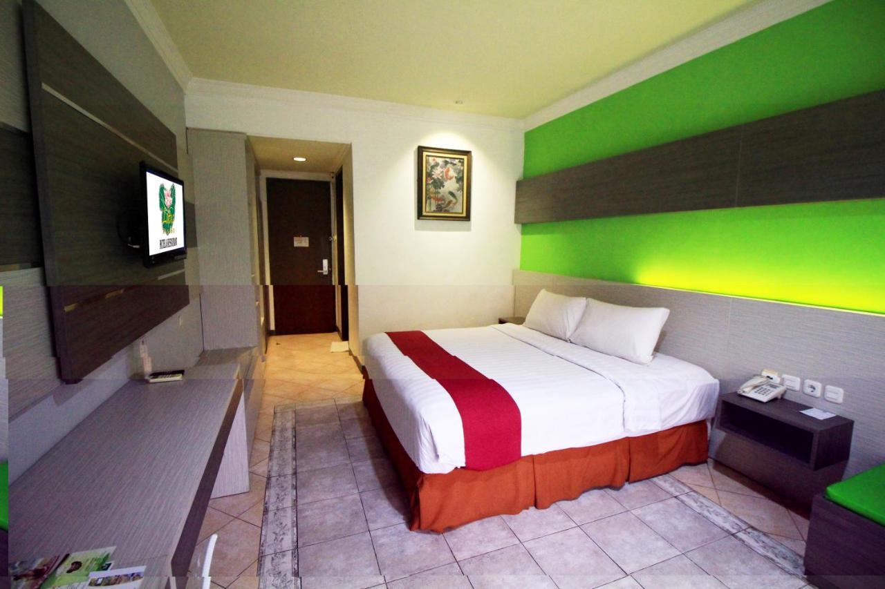 Lotus Garden Hotel Kediri  Ngoại thất bức ảnh