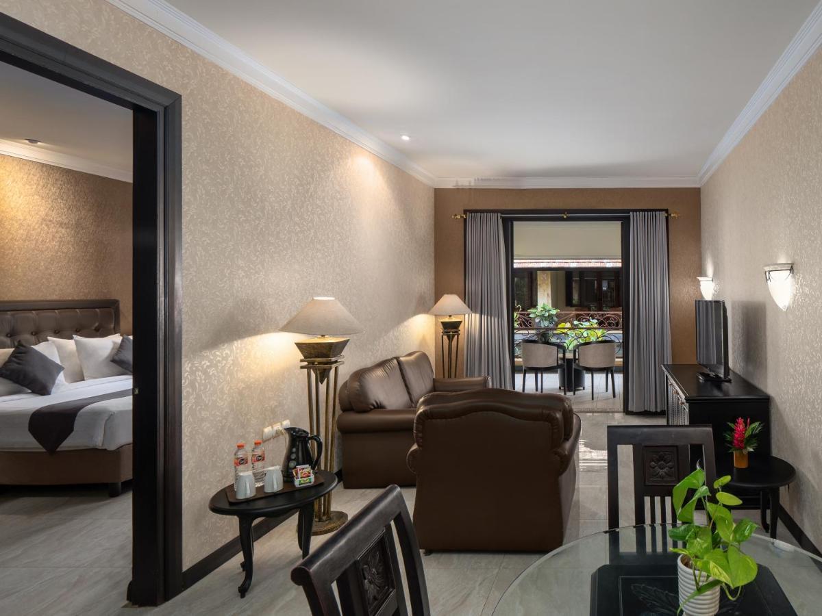 Lotus Garden Hotel Kediri  Ngoại thất bức ảnh