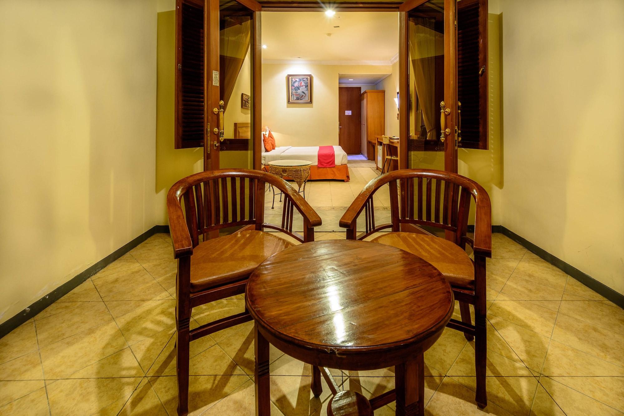 Lotus Garden Hotel Kediri  Ngoại thất bức ảnh