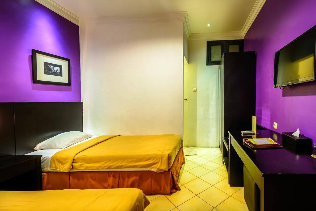 Lotus Garden Hotel Kediri  Ngoại thất bức ảnh